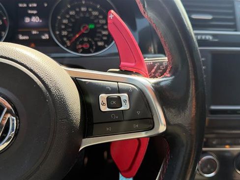 Used 2016 Volkswagen GTI SE image 26