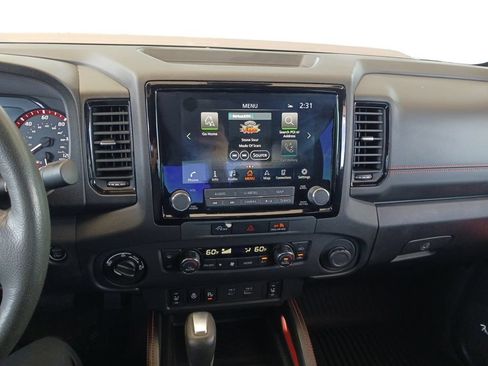 Used 2023 Nissan Frontier PRO-4X w/ Pro-4X Premium Package AWD/4WD image 18