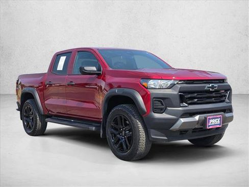 Used 2023 Chevrolet Colorado Trail Boss w/ Advanced Trailering Package AWD/4WD image 7