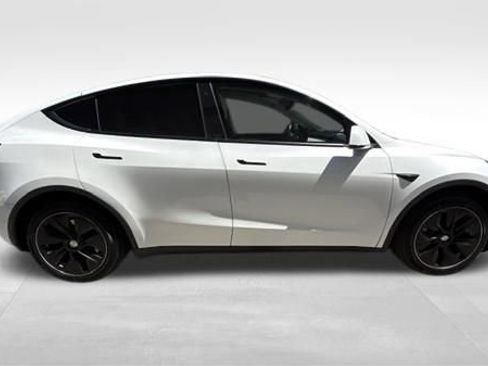 Used 2020 Tesla Model Y Long Range AWD/4WD image 4