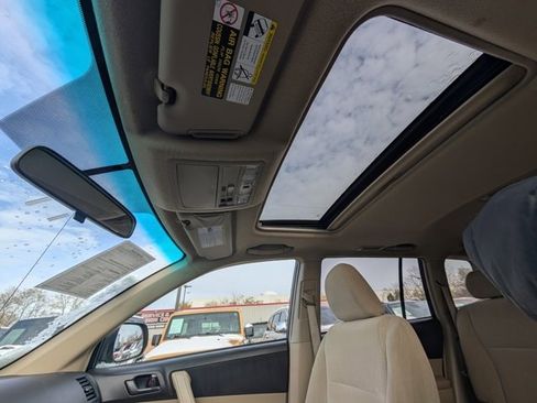 Used 2010 Toyota Highlander 4WD image 15