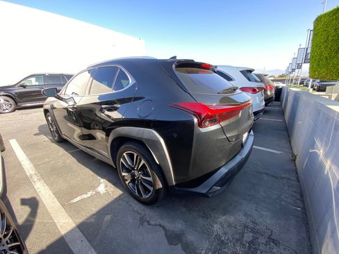 Used 2019 Lexus UX 250h w/ Premium Package AWD/4WD image 4