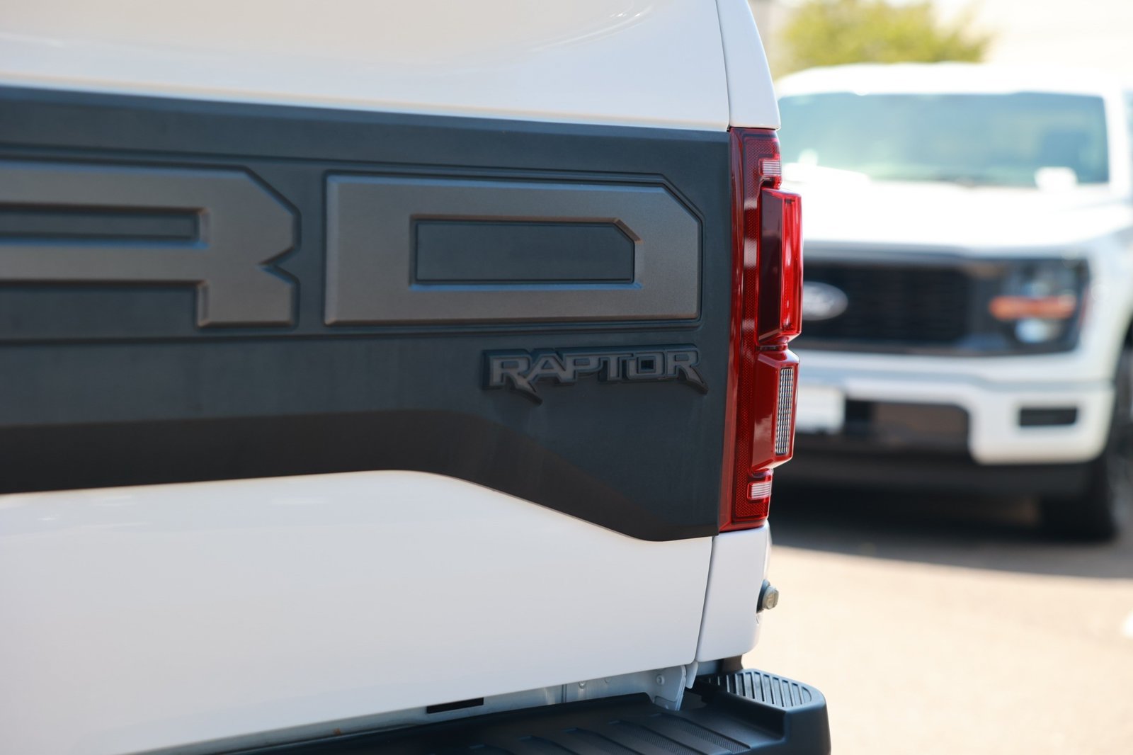 Used 2020 Ford F150 Raptor w/ Equipment Group 802A Luxury AWD/4WD image 14