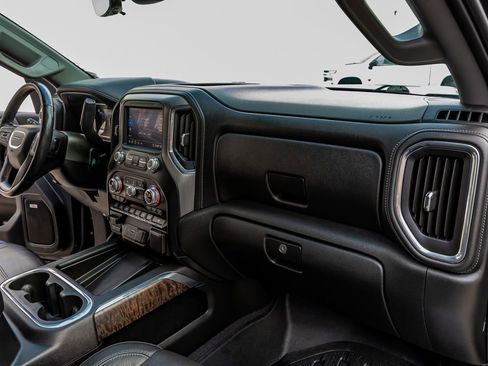 Used 2020 GMC Sierra 3500 Denali w/ Denali Ultimate Package image 18