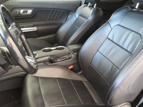 Used 2021 Ford Mustang Premium RWD image 11