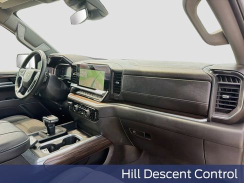 Used 2025 Chevrolet Silverado 1500 LT AWD/4WD image 34