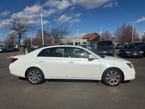 Used 2006 Toyota Avalon XLS image 5