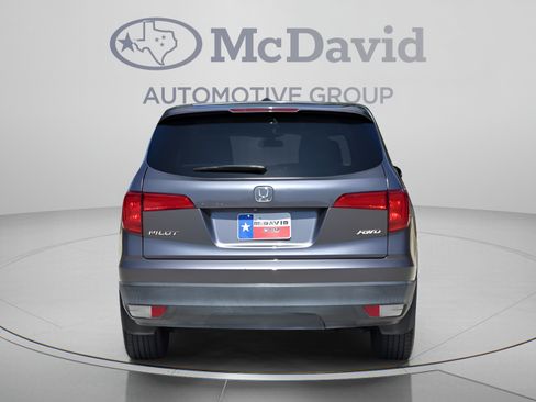 Used 2017 Honda Pilot EX image 5