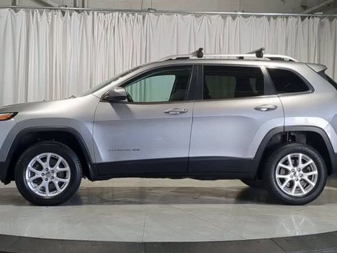 Used 2016 Jeep Cherokee Latitude w/ Comfort/Convenience Group AWD/4WD image 6