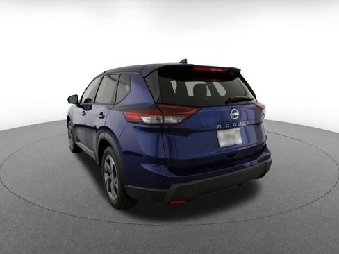 Used 2025 Nissan Rogue SV FWD image 7