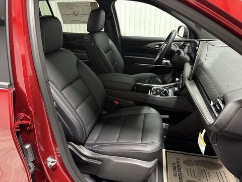 New 2026 Chevrolet Traverse LT w/ Driver Confidence Package FWD image 29