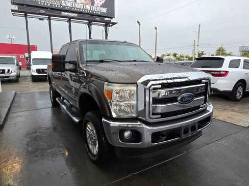 Used 2016 Ford F250 Lariat w/ Lariat Ultimate Package AWD/4WD image 4