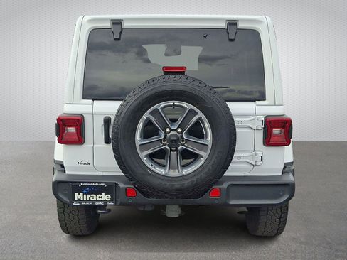 Used 2022 Jeep Wrangler Unlimited Sahara w/ Cold Weather Group image 5