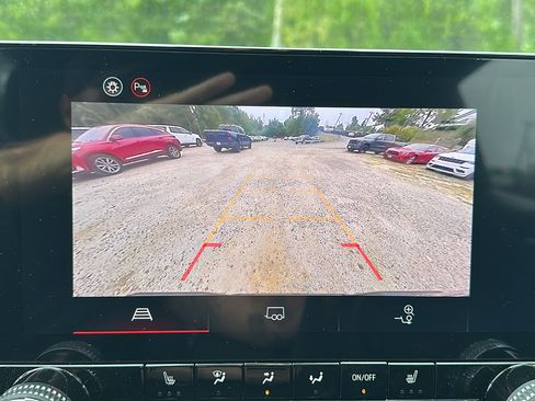 New 2026 GMC Canyon Elevation w/ Convenience Package image 15