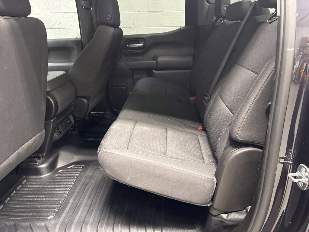 Used 2022 Chevrolet Silverado 1500 W/T w/ WT Value Package AWD/4WD image 17
