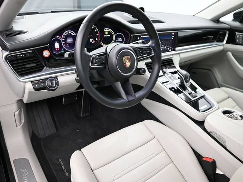 Certified 2023 Porsche Panamera 4S Executive AWD/4WD image 4