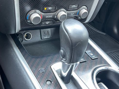 Used 2019 Nissan Pathfinder SL image 37