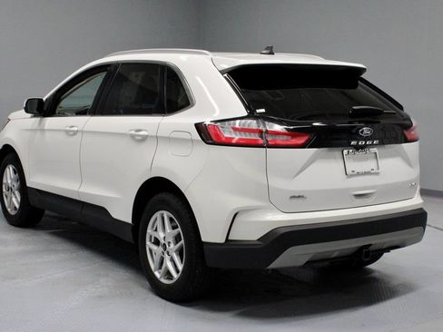 Certified 2023 Ford Edge SEL w/ Convenience Package AWD/4WD image 10