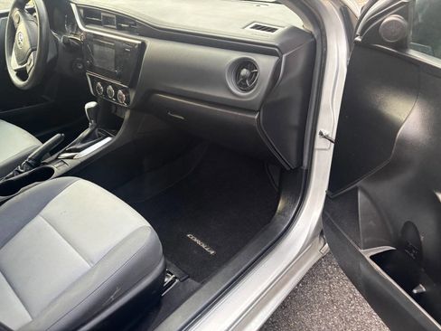 Used 2017 Toyota Corolla L image 24