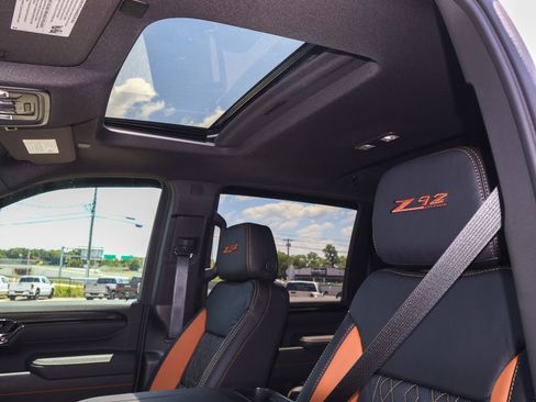 New 2026 GMC Sierra 2500 AT4 w/ Technology Package AWD/4WD image 17