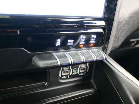 Used 2023 RAM 1500 Big Horn RWD image 24