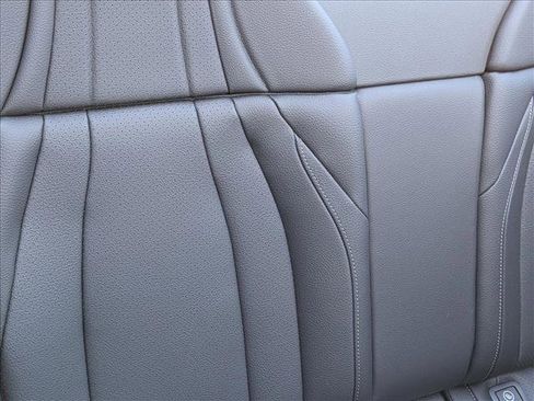 Used 2026 Mercedes-Benz CLE 300 4MATIC Cabriolet image 18