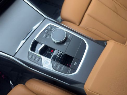 Used 2025 BMW 230i Coupe w/ M Sport Package image 65