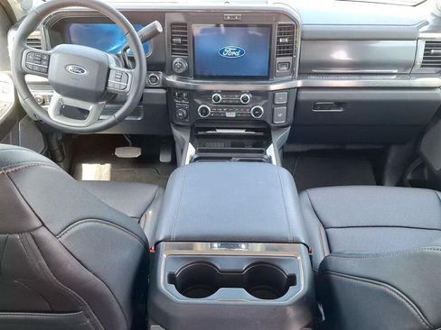 Used 2025 Ford F350 Lariat w/ Lariat Ultimate Package AWD/4WD image 12