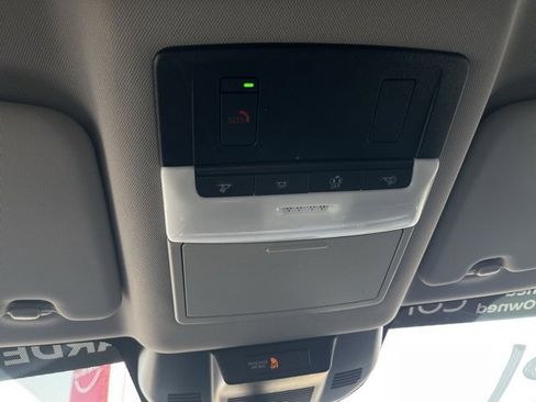 Certified 2023 Nissan Rogue SV image 25