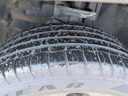 Used 2023 Jeep Renegade Altitude w/ Sun/Sound Group image 11