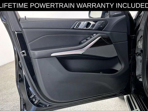 Used 2025 BMW X7 xDrive40i AWD/4WD image 23