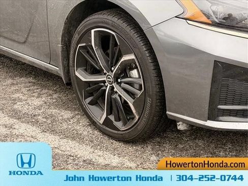Used 2025 Nissan Altima 2.5 SR AWD/4WD image 28