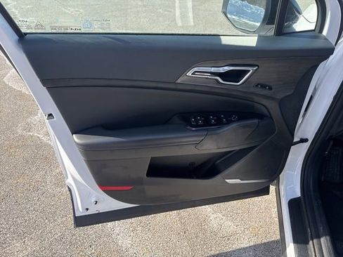 Used 2023 Kia Sportage X-Pro image 15