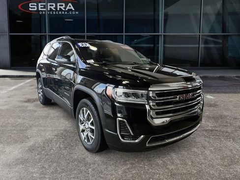 Used 2023 GMC Acadia SLE w/ Driver Convenience Package image 5