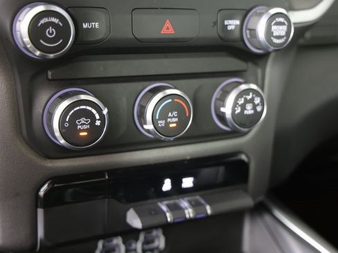 Certified 2022 RAM 1500 Big Horn image 16