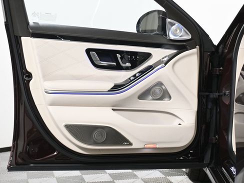 Used 2023 Mercedes-Benz Maybach S 680 4MATIC image 28