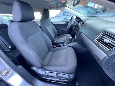 Used 2015 Volkswagen Jetta SE image 17