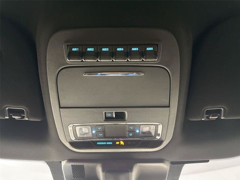 Used 2022 Ford F150 Raptor w/ Raptor 37 Performance Package AWD/4WD image 6