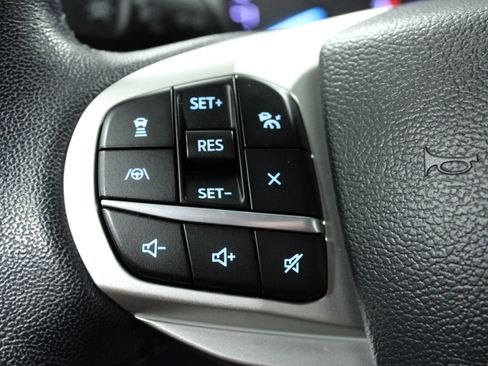 Used 2023 Ford Explorer XLT w/ Equipment Group 202A image 21