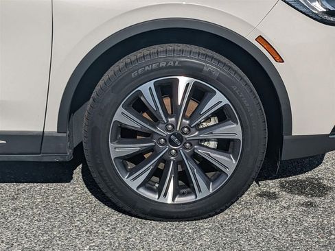 Certified 2021 Lincoln Corsair Reserve w/ Elements Package image 11