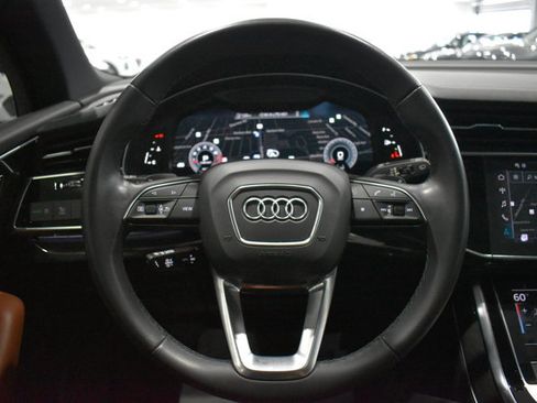 Used 2023 Audi Q7 3.0T Premium w/ Convenience Package AWD/4WD image 21