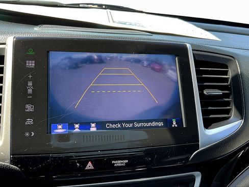 Used 2016 Honda Pilot Elite image 22