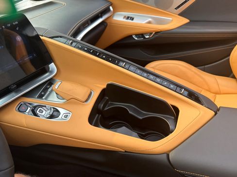 Used 2025 Chevrolet Corvette Stingray Preferred Conv RWD image 17