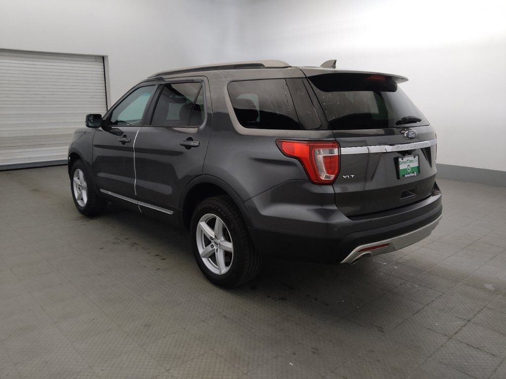 Used 2016 Ford Explorer XLT w/ Equipment Group 202A AWD/4WD image 5