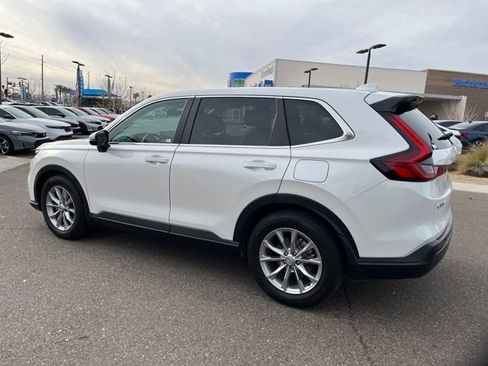 Used 2023 Honda CR-V EX-L image 4