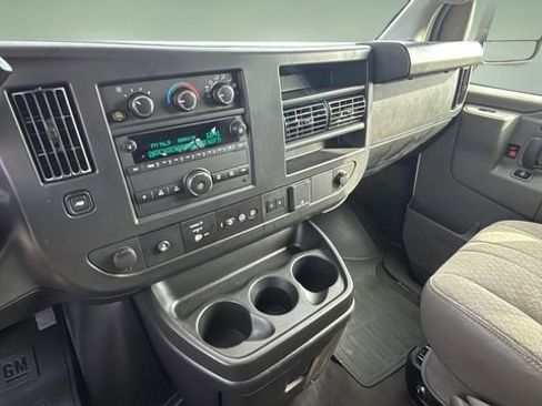 Used 2024 Chevrolet Express 3500 LT w/ LT Preferred Equipment Group image 22