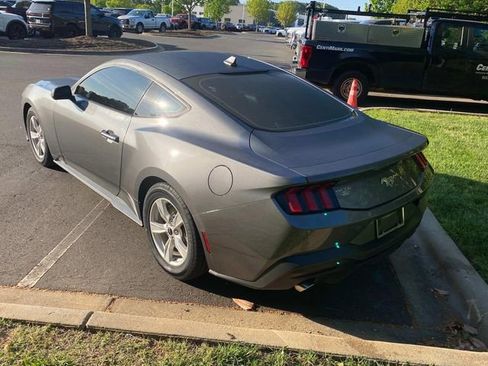 Used 2024 Ford Mustang Coupe RWD image 29