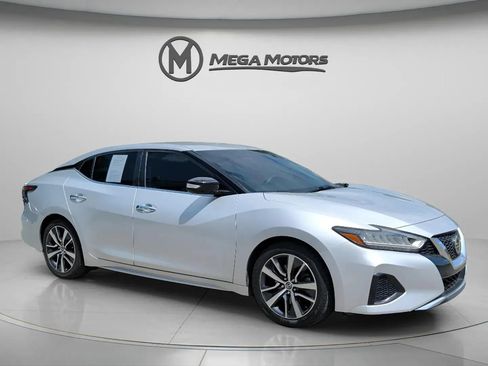 Used 2020 Nissan Maxima 3.5 SV w/ Floor Mat Group FWD image 10