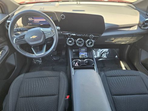 Used 2025 Chevrolet Blazer EV LT AWD/4WD image 30