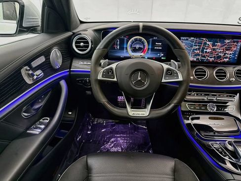Used 2018 Mercedes-Benz E 63 AMG S image 23